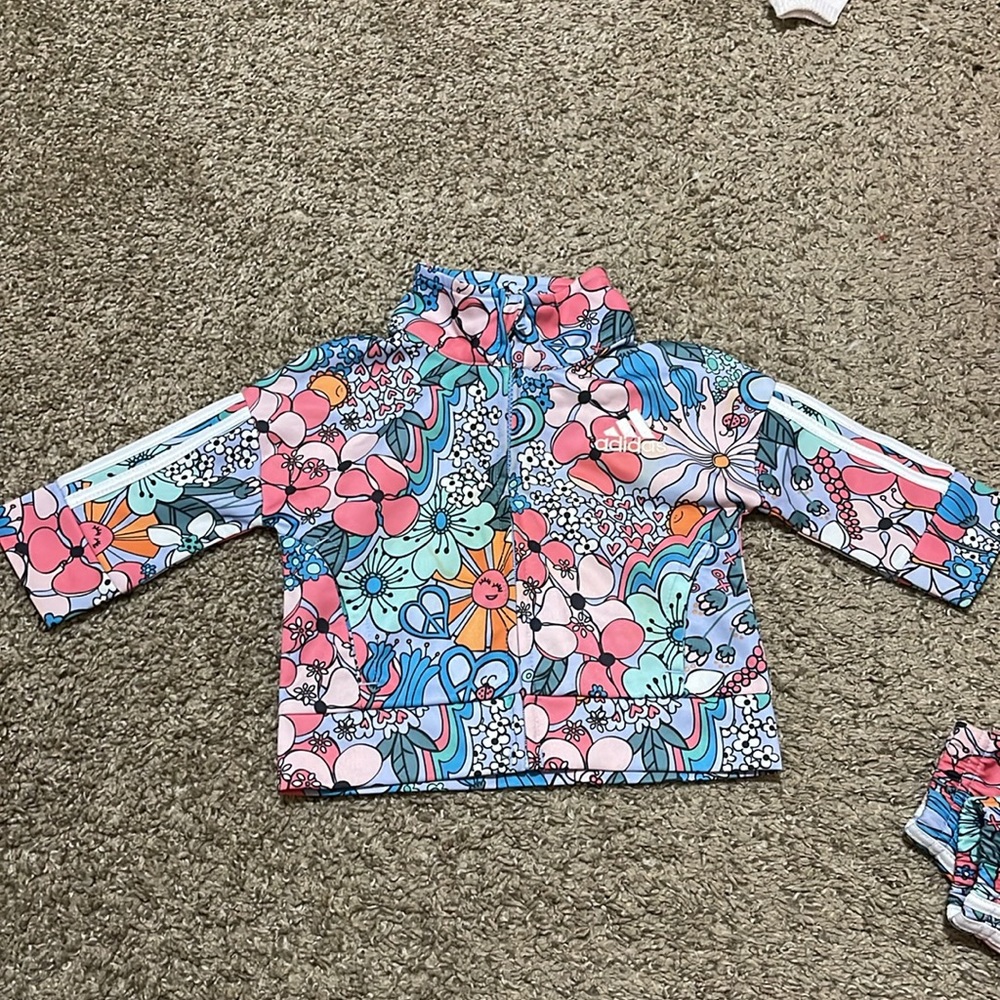 Baby Adidas Set - Picture 3 of 3